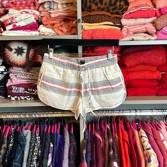 J Crew 2 1/2” white with green/blue/red stripes shorts size XXS (fits like XS)​ - Picture 1 of 3